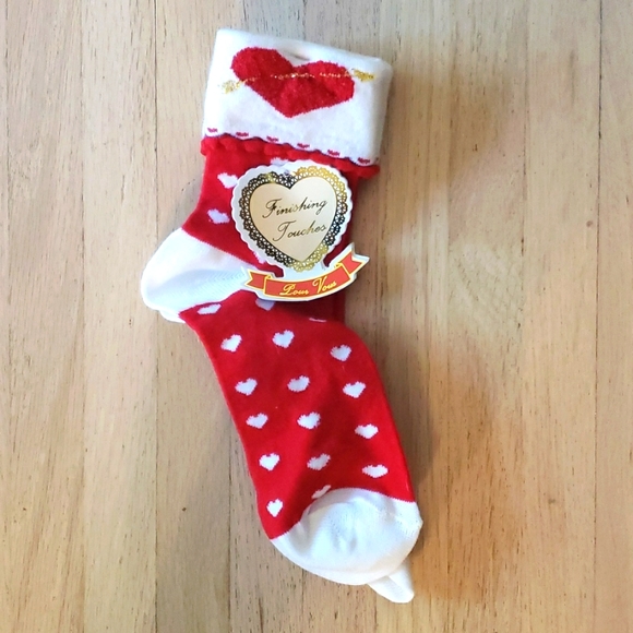 NEW with Tags Finishing Touches Valentines Day Socks SZ 9-11, Acrylic, Spandex.. - Picture 1 of 7